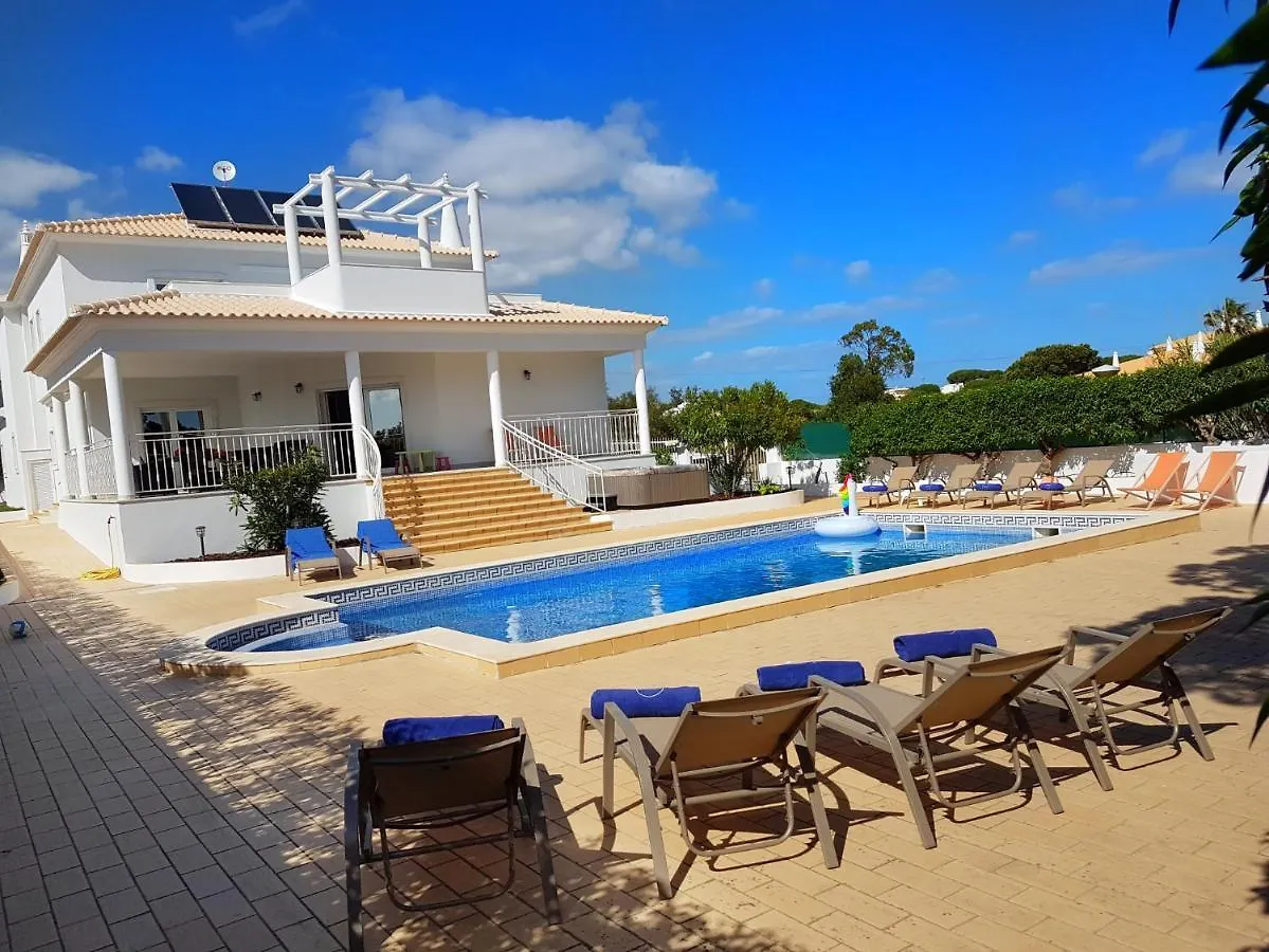 Sunset Villa By Laranjal Rentals Olhos de Agua