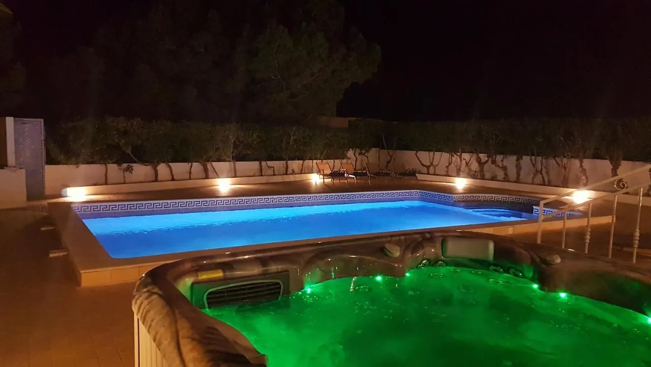 Sunset Villa By Laranjal Rentals Olhos de Agua