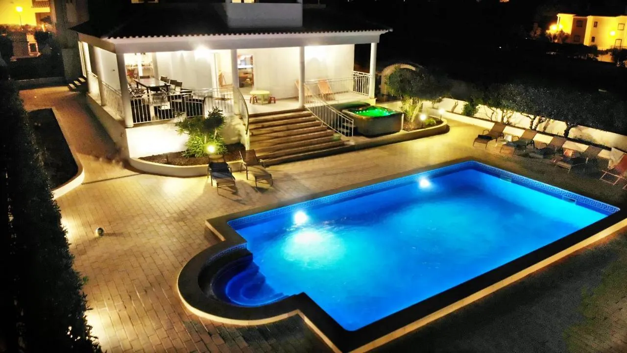 Sunset Villa By Laranjal Rentals Olhos de Agua